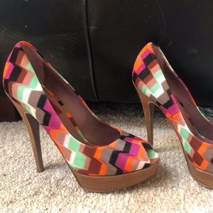 Missoni size 38 peep toe 5" heels